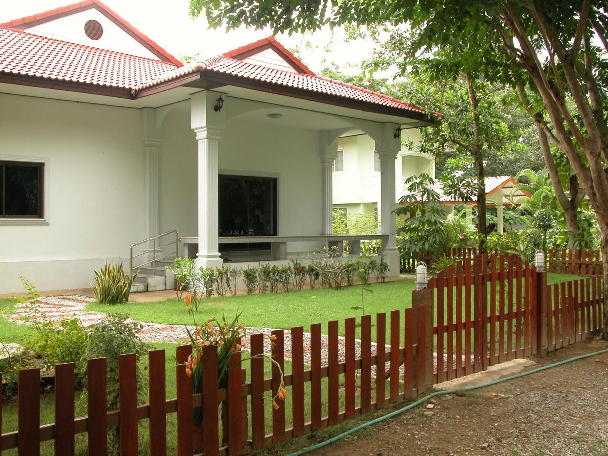 Baan Klang Aow Beach Resort Ban Krut  Dış mekan fotoğraf